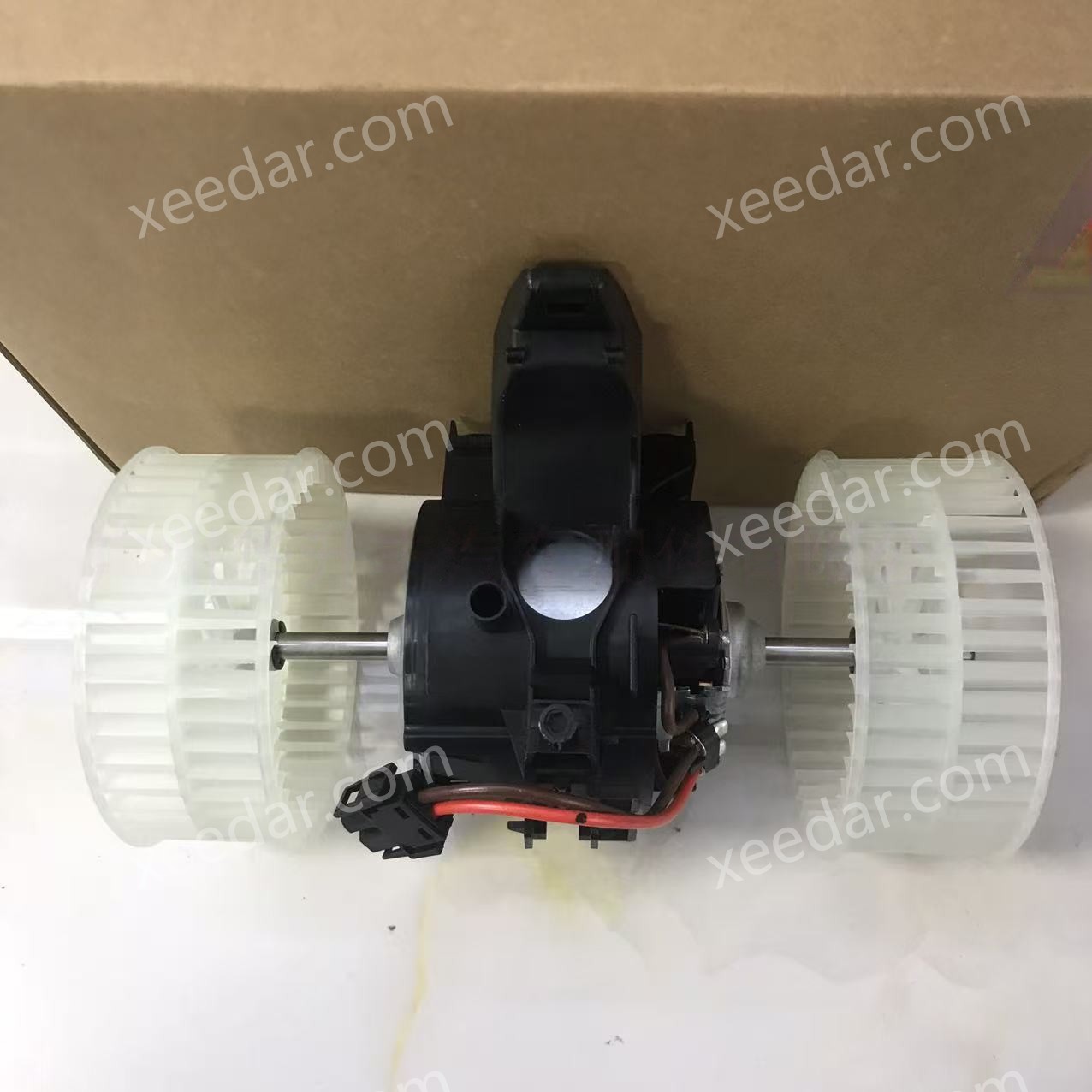 MAHLE AB133000S Blower Motor for BMW E60