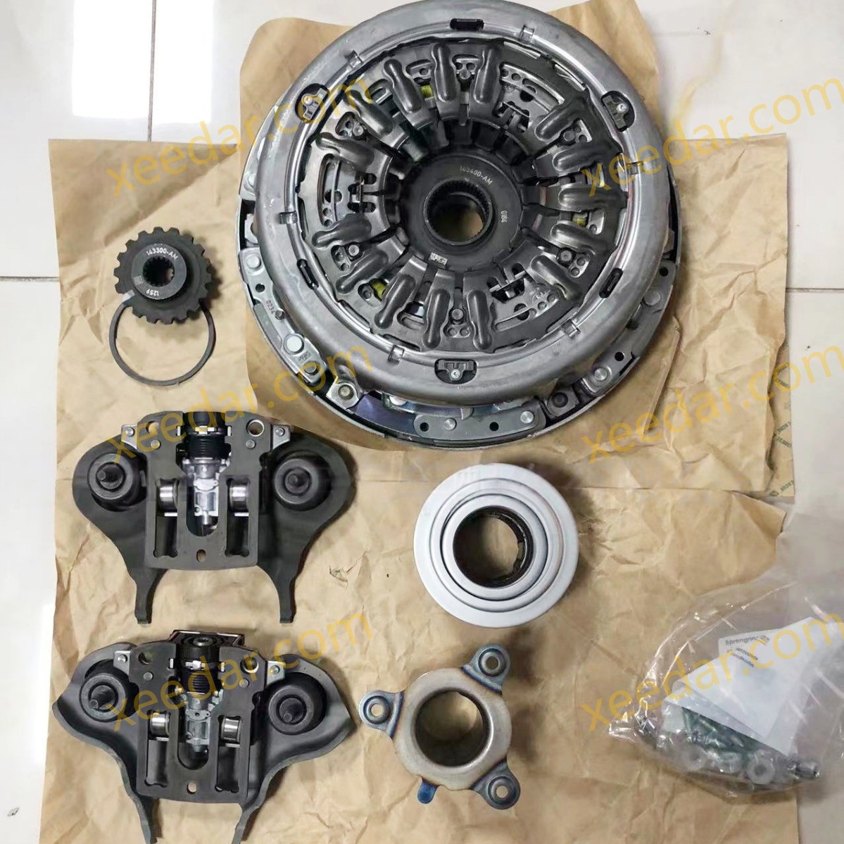 LUK 602000800 Clutch Kit for Ford (DPS6)