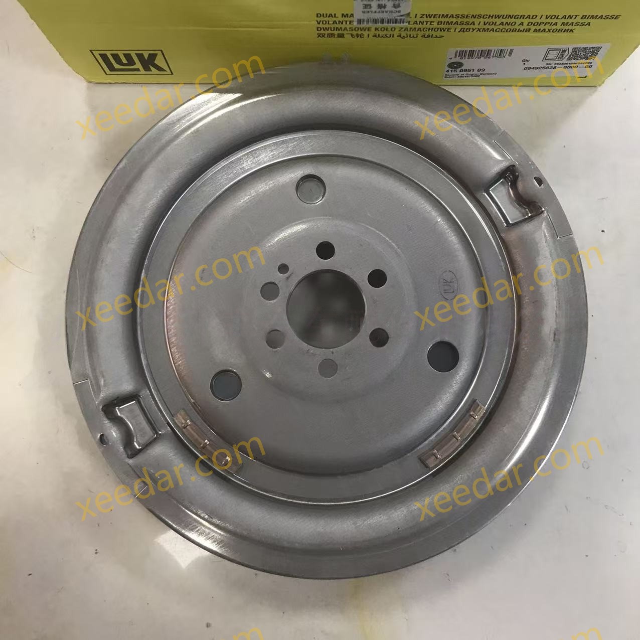 LUK 415095109 Dual Mass Flywheel for VW (04E 105 266 K)